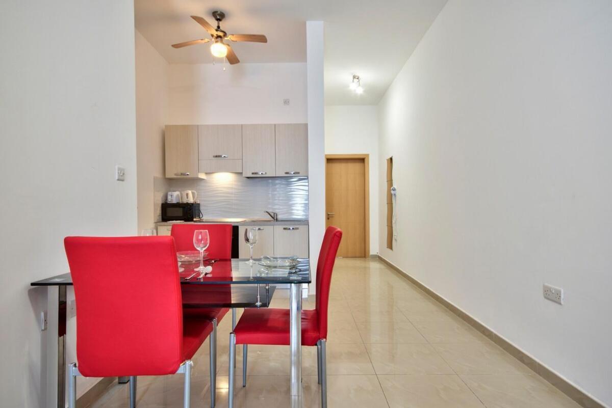 Urbanstays - Gzira 1 Bedroom Apartments By Shortletsmalta Dış mekan fotoğraf