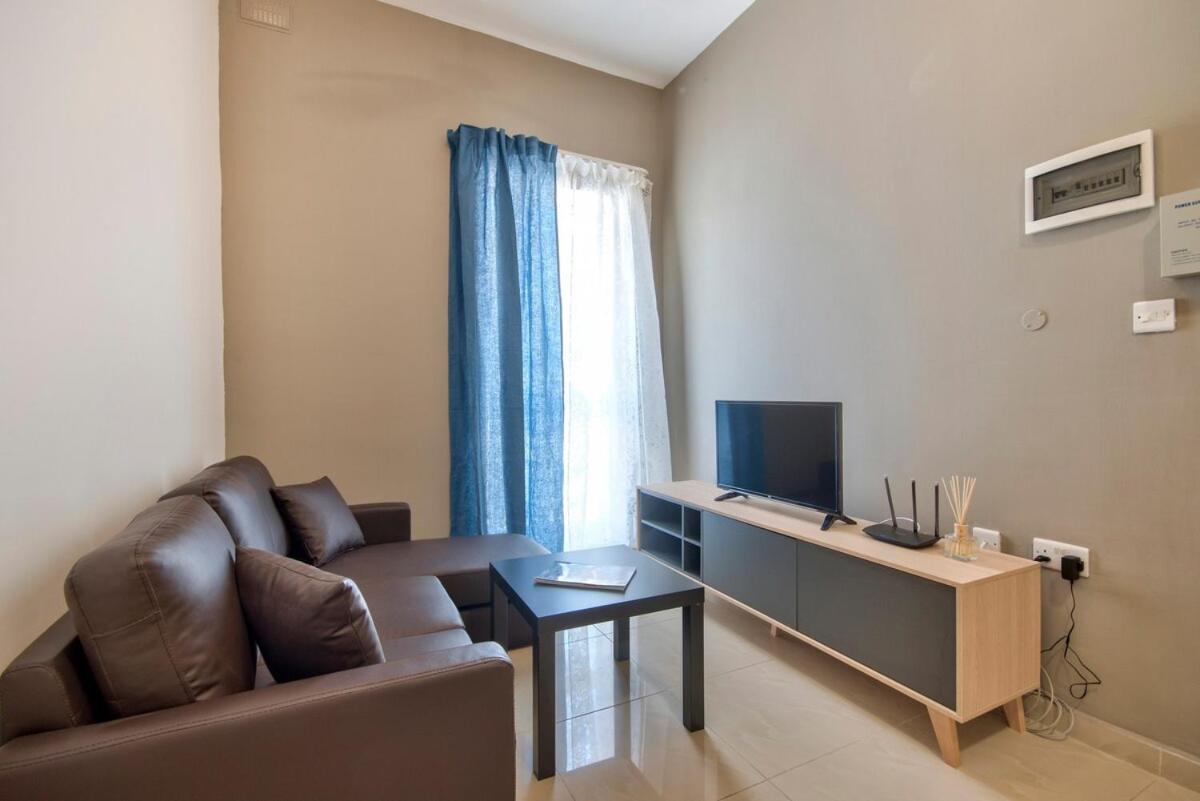 Urbanstays - Gzira 1 Bedroom Apartments By Shortletsmalta Dış mekan fotoğraf